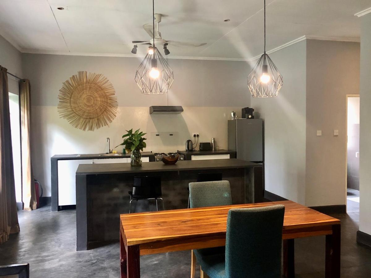 利隆圭Africa House Malawi别墅 外观 照片